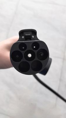 Cagione portatile per veicoli elettrici per stazioni di ricarica di tipo 2